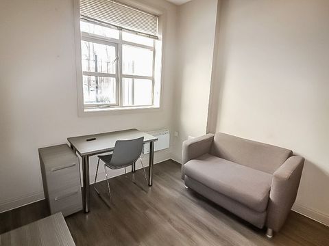 Landcross House, A Landcross Road, Manchester M14, Studio to rent