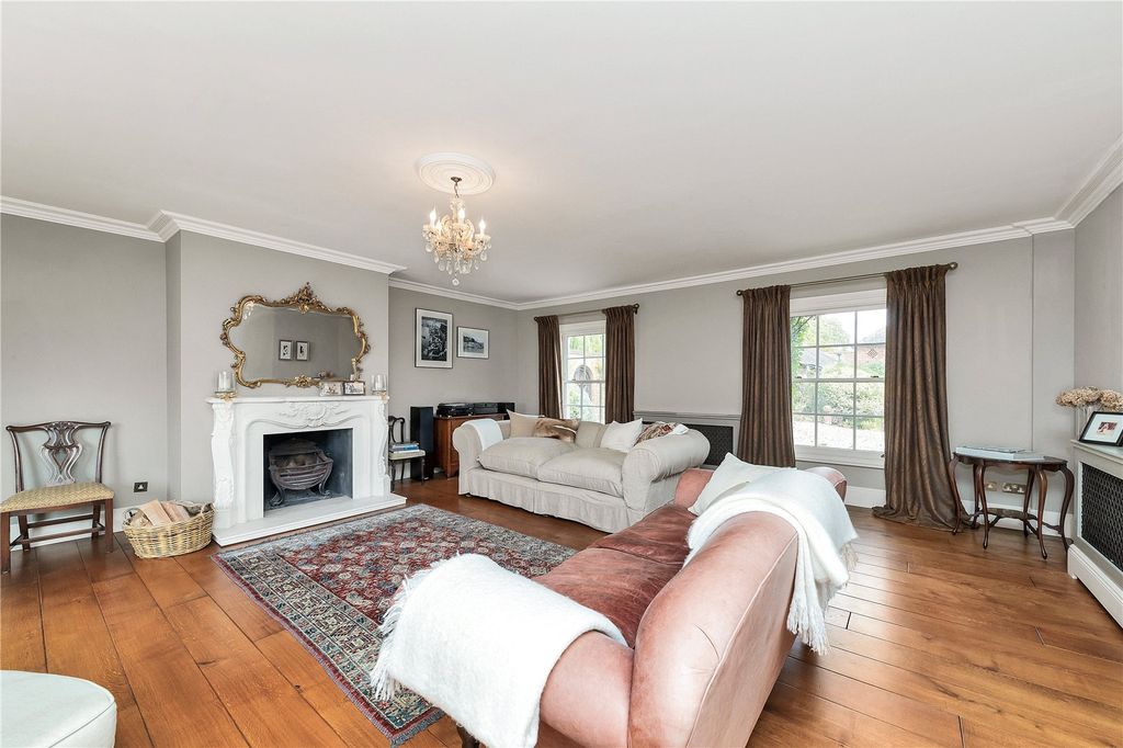 7 bed detached house for saleCaxton Road, Great Gransden, Sandy, Cambridgeshire SG19 photo 4