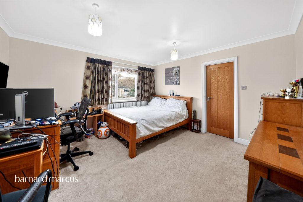 Additional image 6 of 6 bed detached house for saleHereford Road, Feltham TW13
