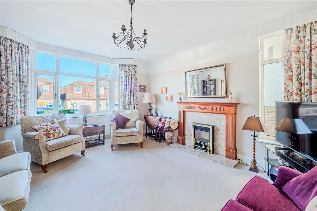 Additional image 3 of 4 bed detached house for saleHandsome Detached Home On The Dell, Westbury-On-Trym, Bristol BS9