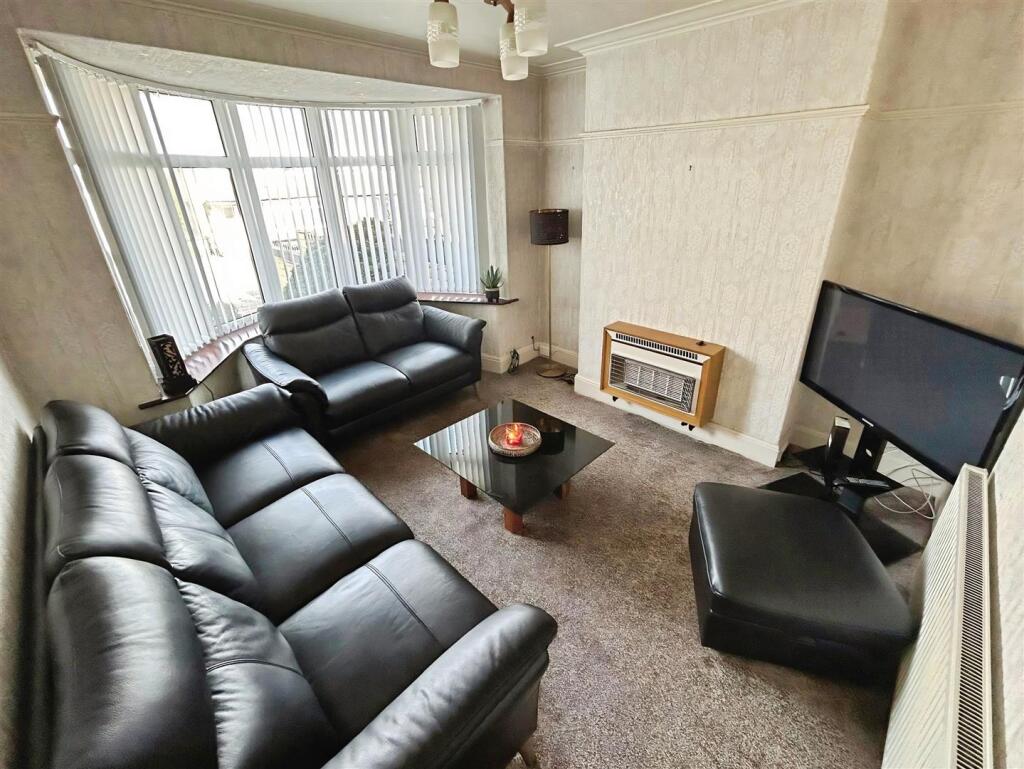 Additional image 2 of Lesmere Grove, Bradford