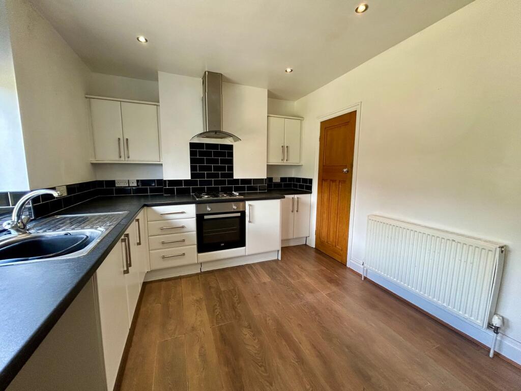 Exley Avenue, Keighley, BD21 photo 5