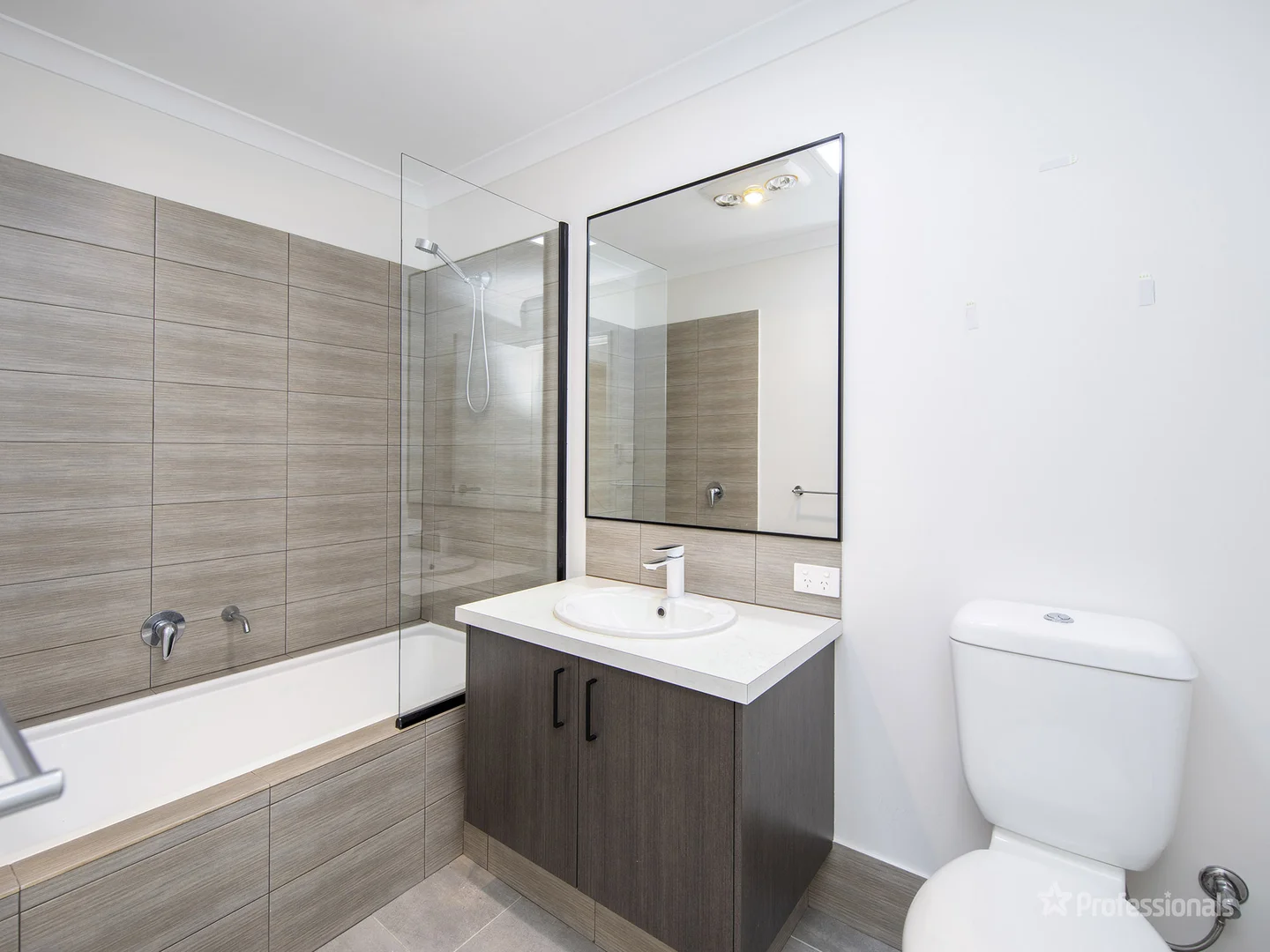 Additional image 16 of 14 Prussian Way, Eglinton WA 6034