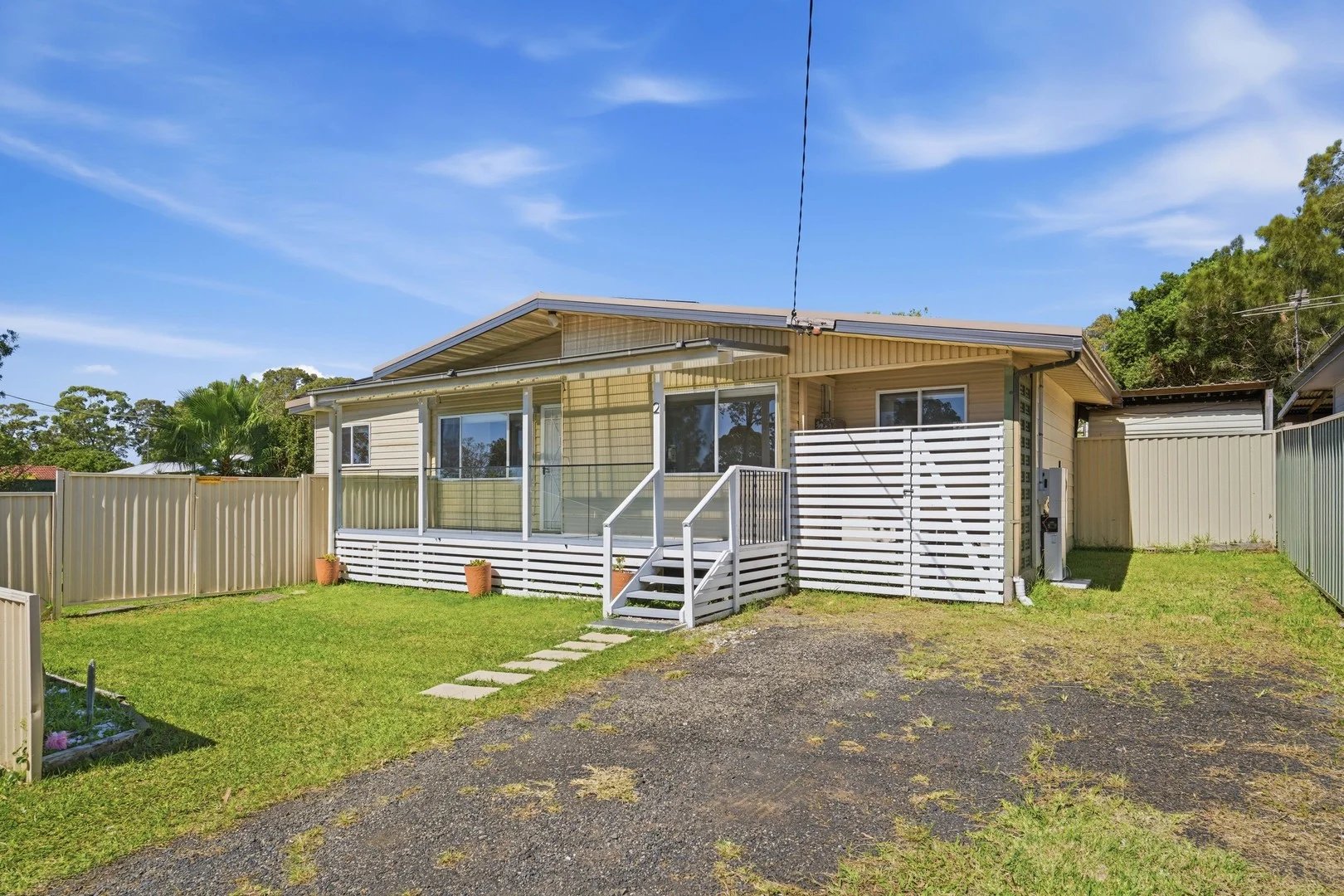 2 Norah Avenue, Charmhaven NSW 2263