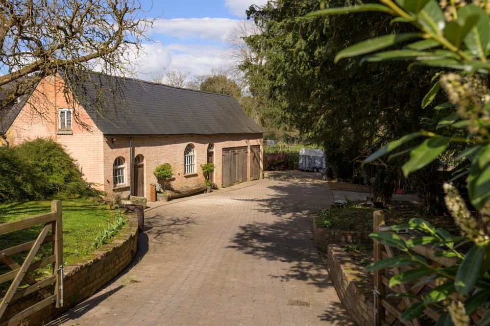 Additional image 26 of 6 bed detached house for saleSpringhill, Eastington, Stonehouse, Gloucestershire GL10