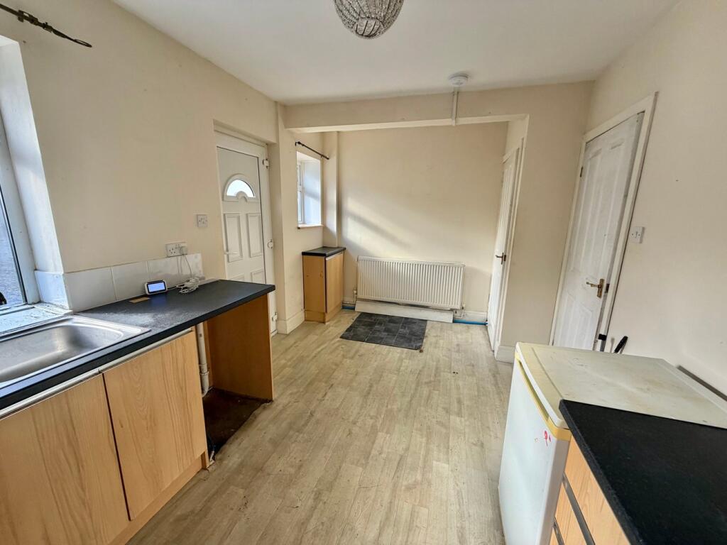 Highfield Road, Keighley, BD21 photo 4