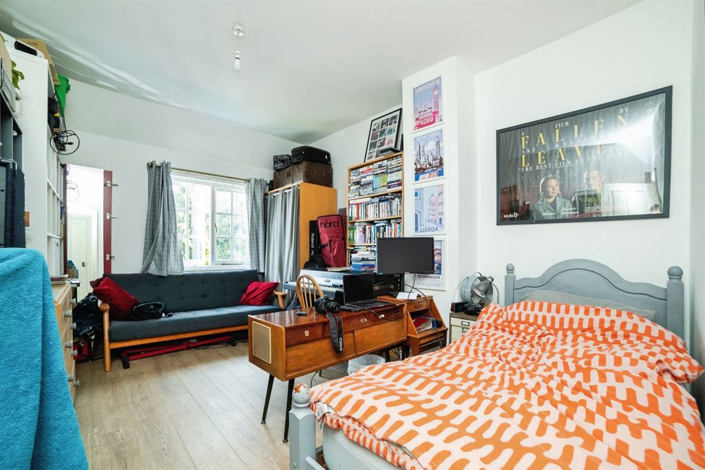 Additional image 8 of 2 bed end terrace house for saleBayley Hall Mews, Hertford SG14