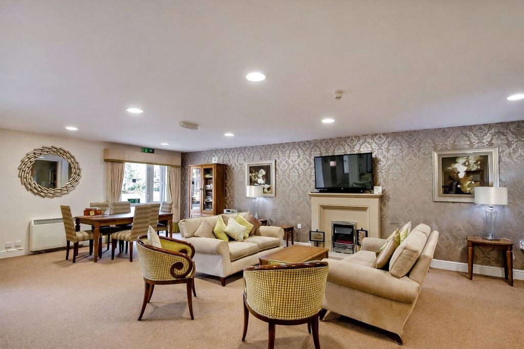 Additional image 16 of 2 bed flat for saleLys Lander, Tregolls Road, Truro, Cornwall TR1