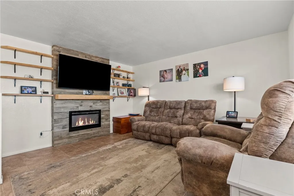 Additional image 21 of 3521 E Avenue T4, Palmdale, CA 93550
