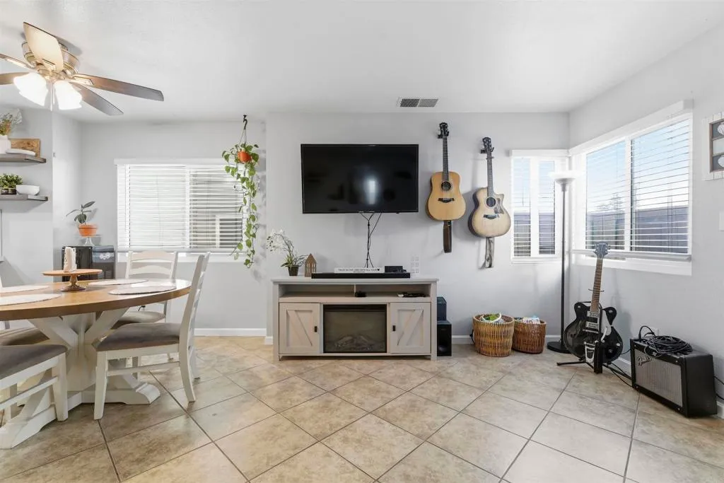 Additional image 9 of 2373 Kings View Circle, Spring Valley, CA 91977