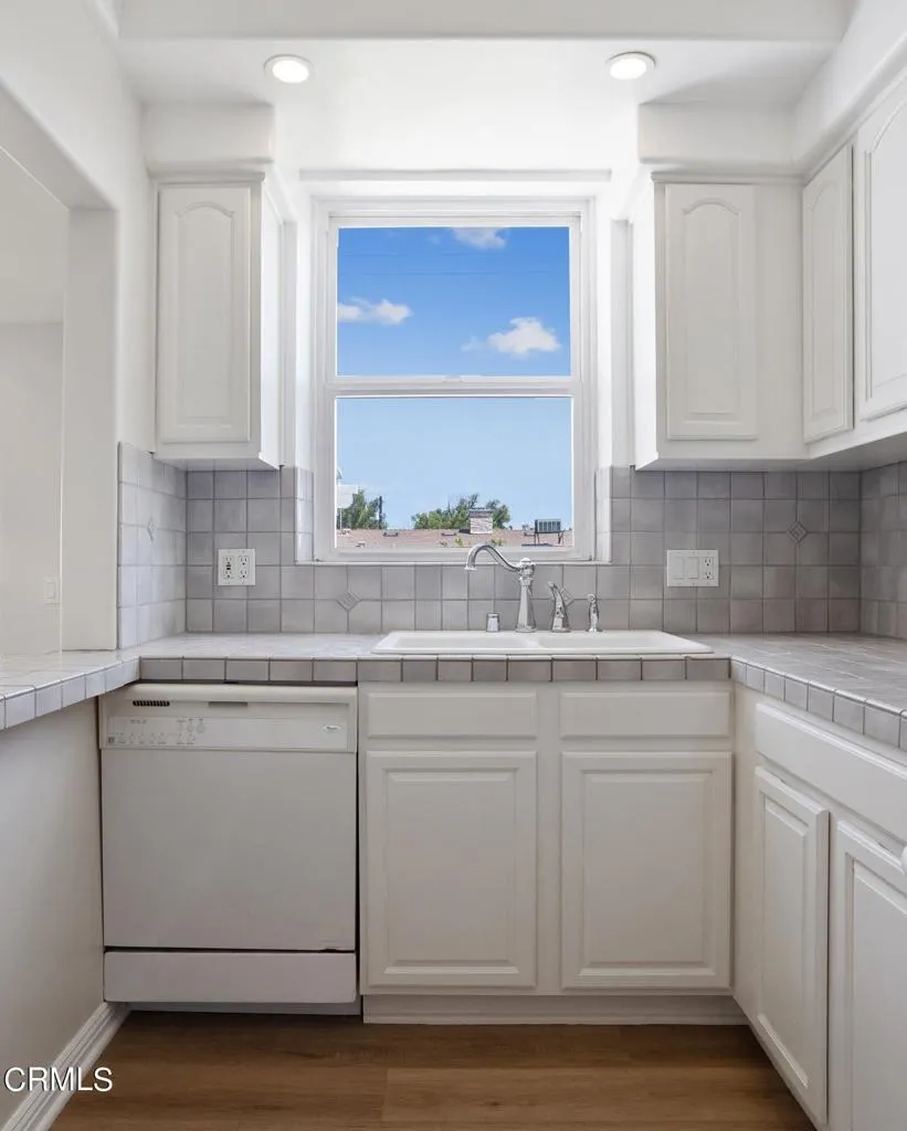 Additional image 36 of 640 E Elmwood Avenue, Burbank, CA 91501