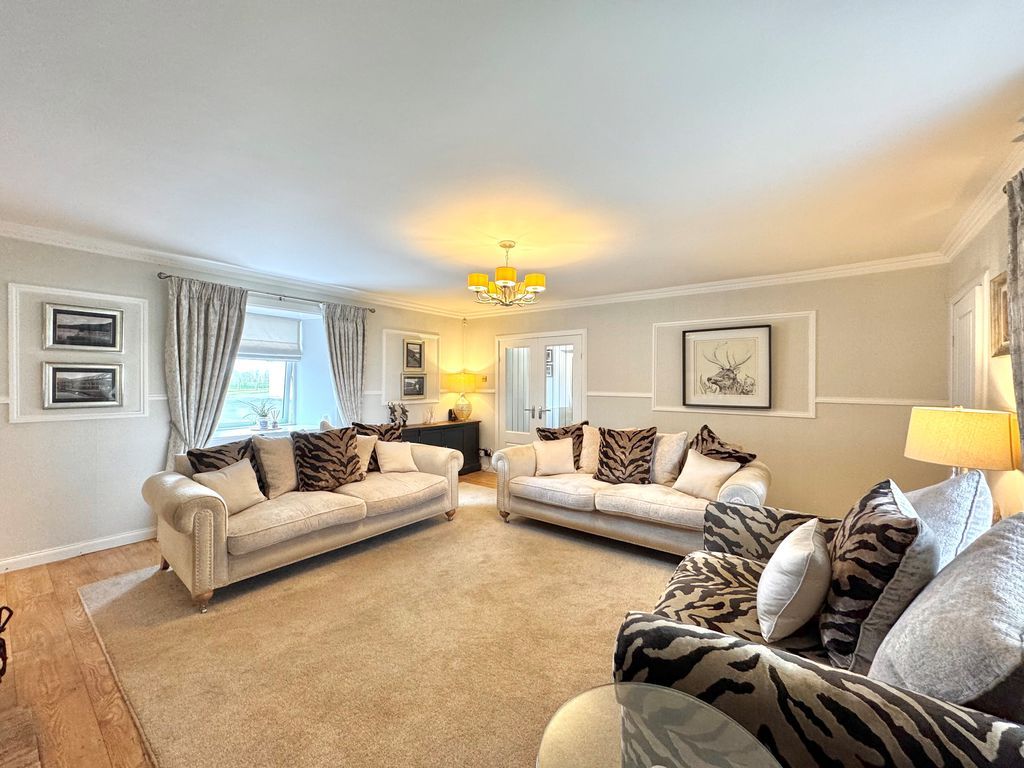 Additional image 8 of 4 bed country house for sale2 East Wardlaw Farm, Grassyards Road, Kilmarnock KA3