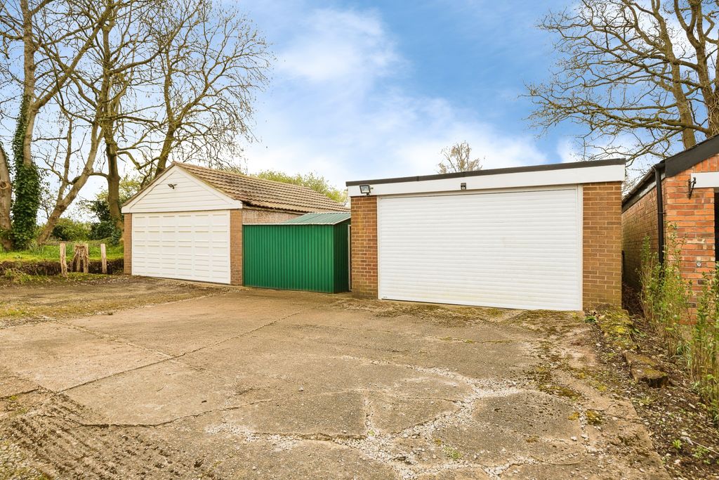 Additional image 19 of 3 bed semi-detached house for saleThe Nook, Chester CH2