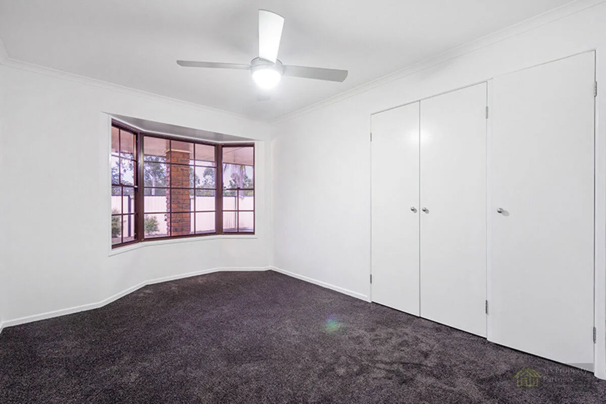 Additional image 11 of 66 - 70 Sylvan Road, Park Ridge South QLD 4125