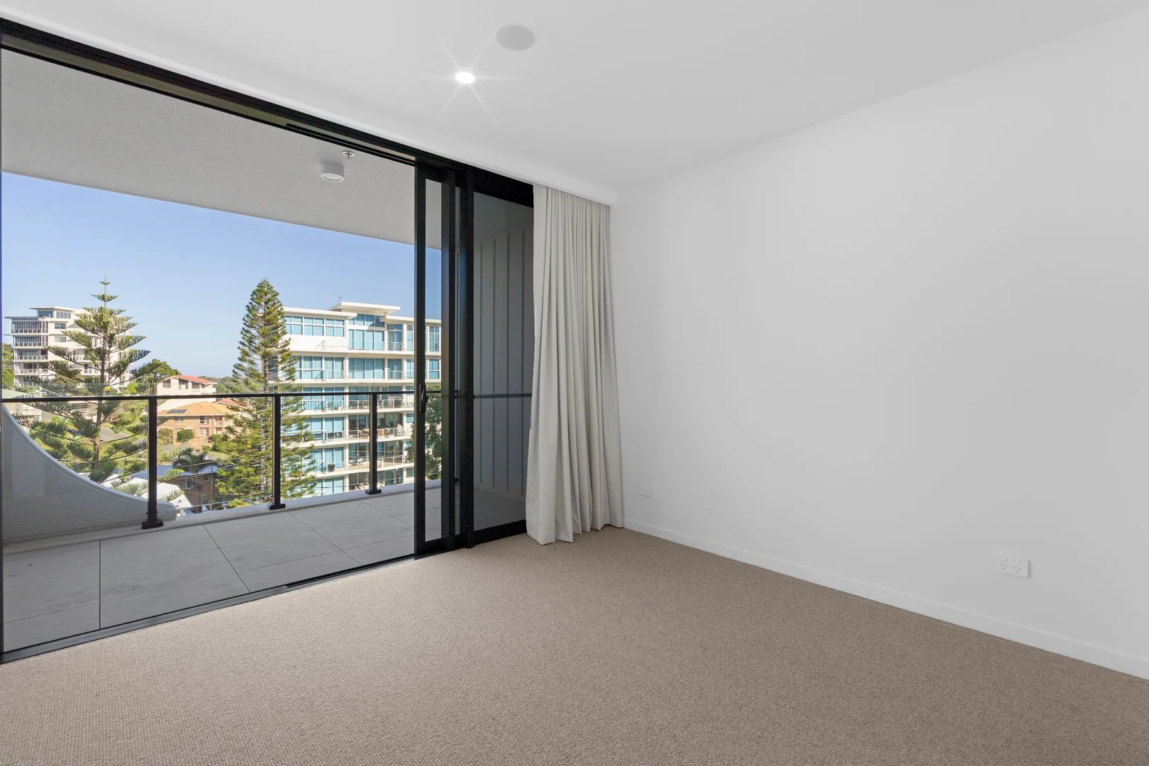 Additional image 4 of 503/217 Boundary St, Coolangatta QLD 4225