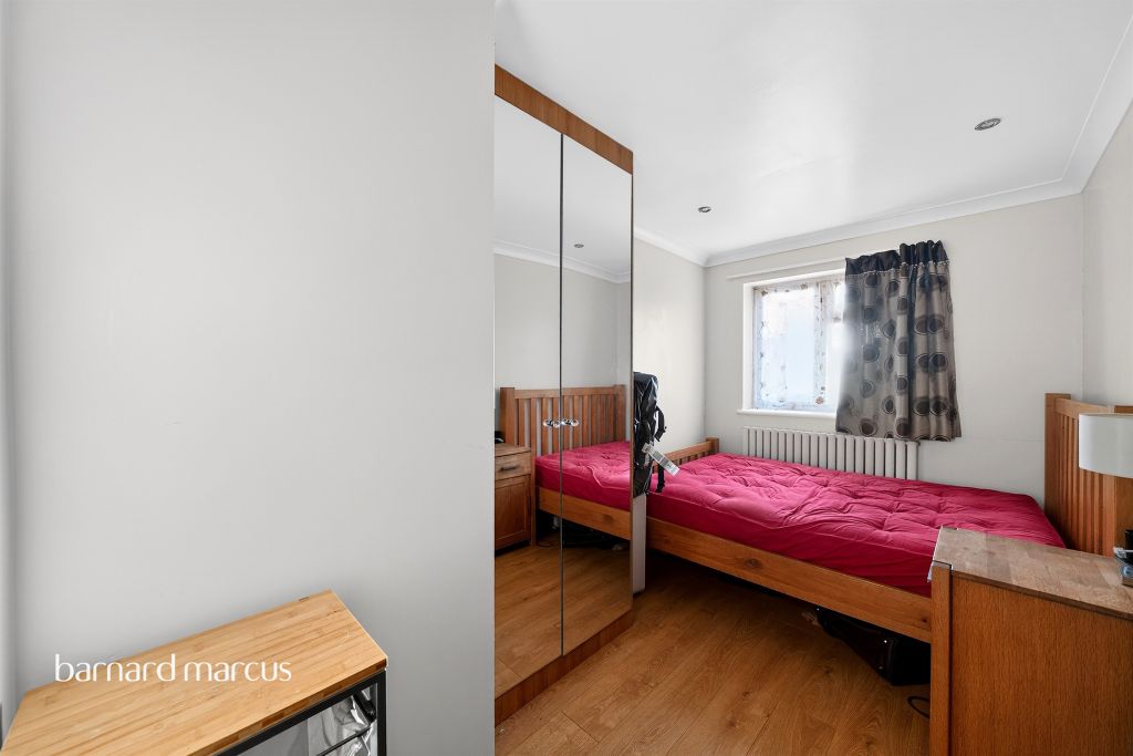 Additional image 8 of 6 bed detached house for saleHereford Road, Feltham TW13