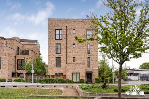 144 Leyton Road, London E15