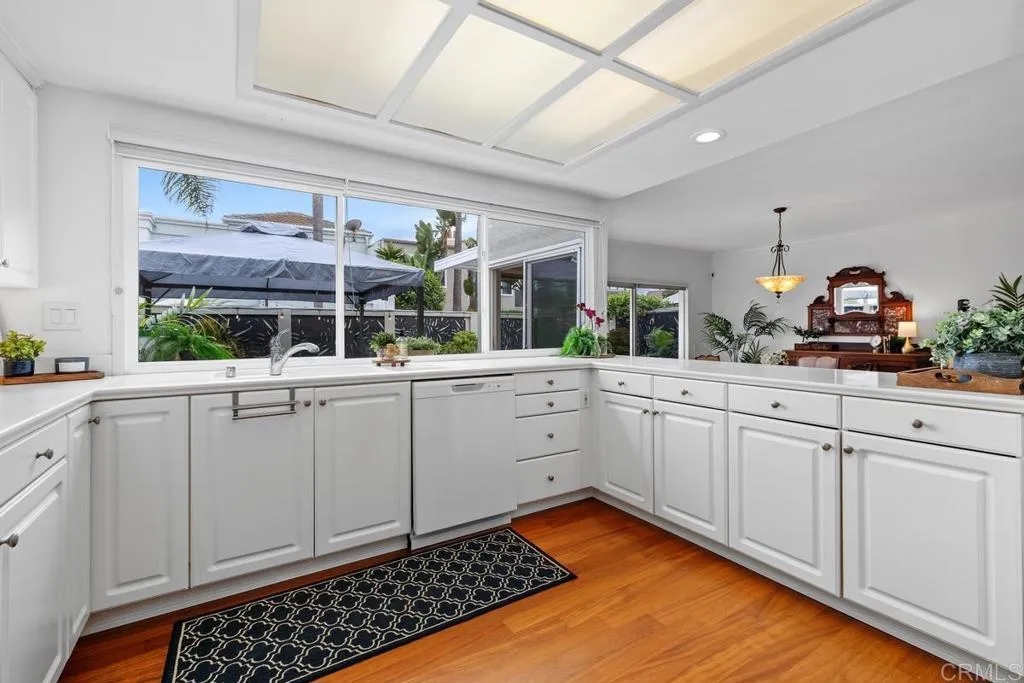 Additional image 52 of 69 Half Moon Bend, Coronado, CA 92118