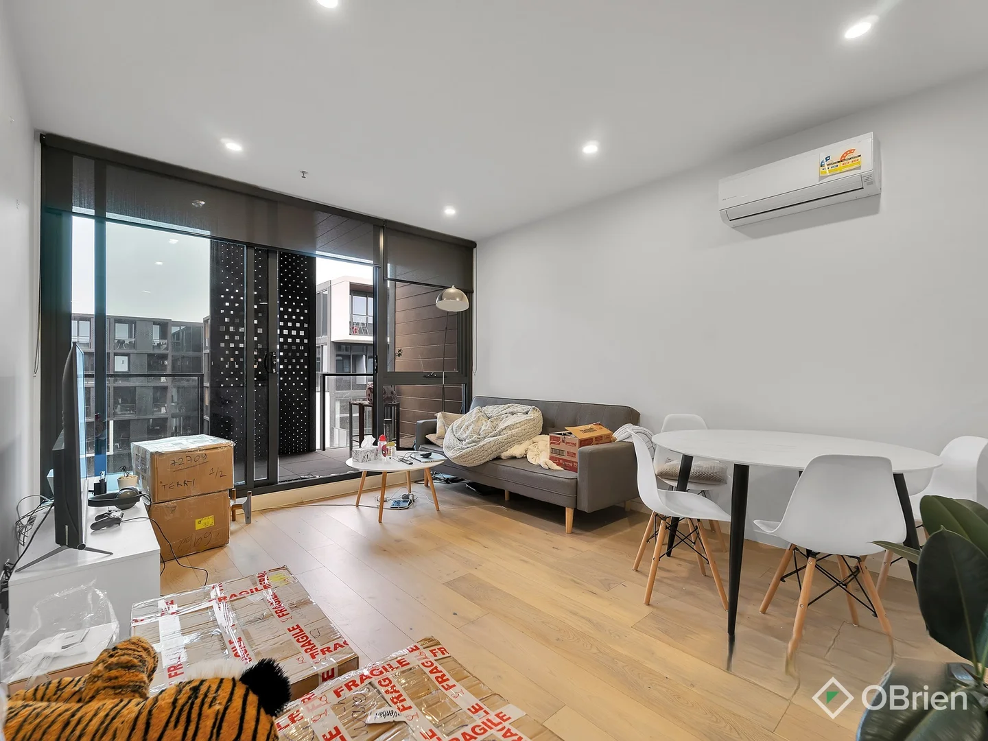 Additional image 4 of 401B/93 Furlong Road, Cairnlea VIC 3023