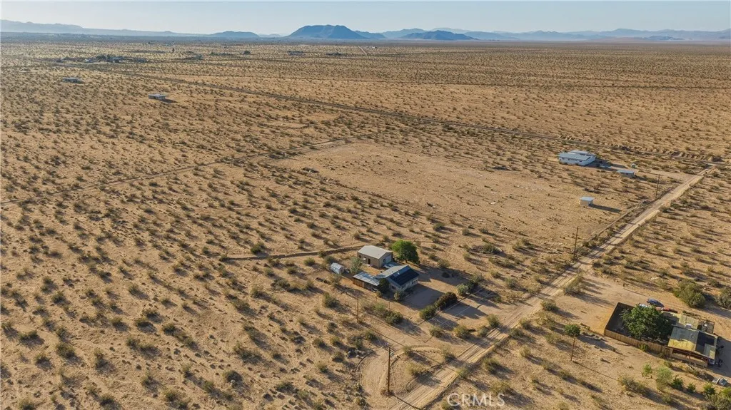 Additional image 63 of 1040 Jackalope Avenue, Joshua Tree, CA 92252