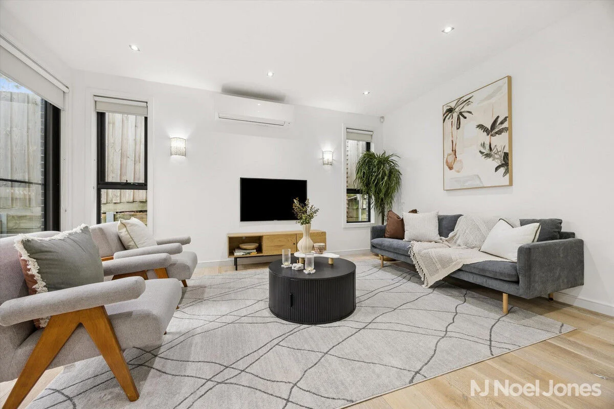 Additional image 3 of 2/17 St Clems Road, Doncaster East VIC 3109