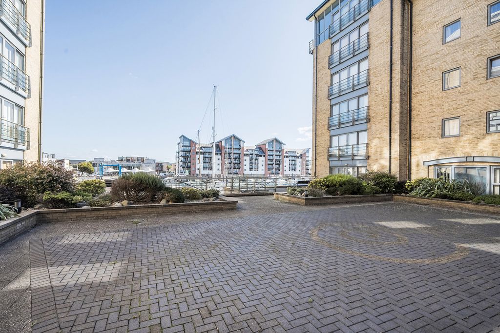 Additional image 21 of 3 bed flat for saleEstuary House, Portishead BS20