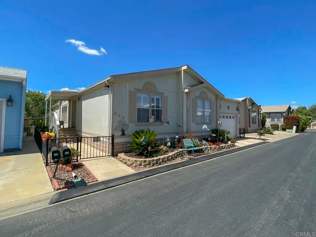 11851 Riverside Dr Unit Spc 225, Lakeside, CA 92040 photo 3