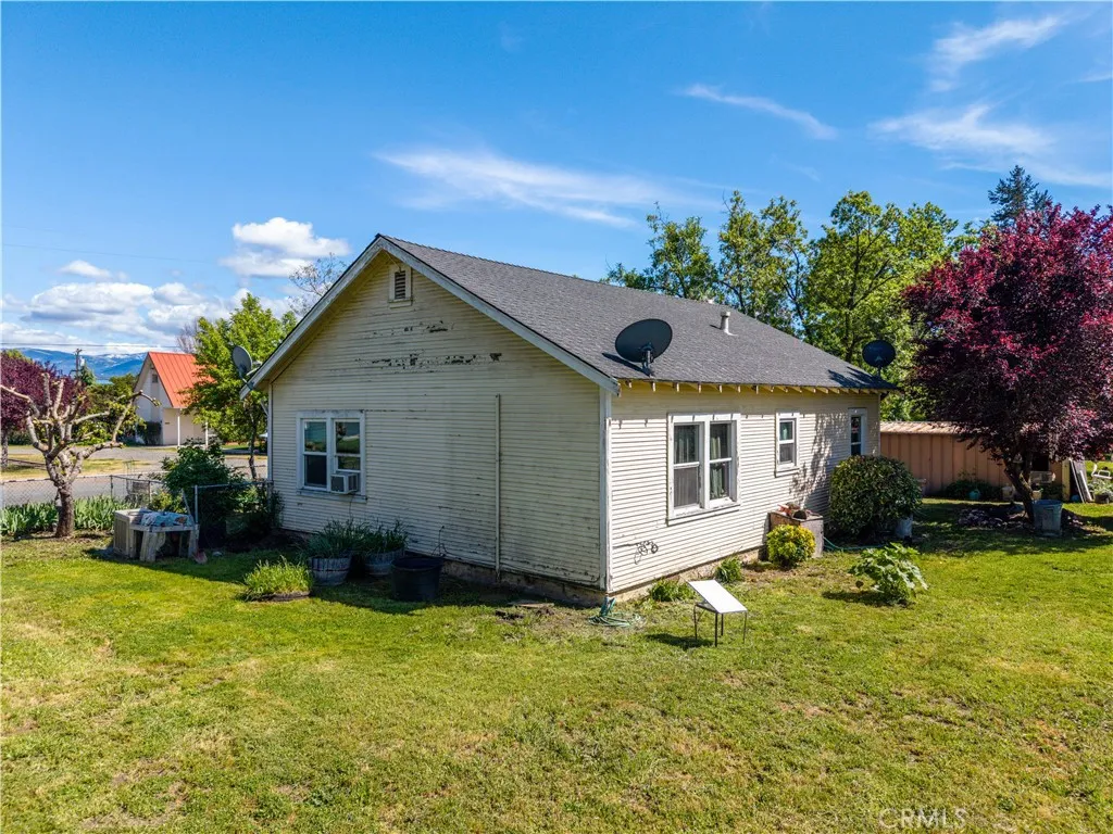 Additional image 25 of 76260 Perry St, Covelo, CA 95428