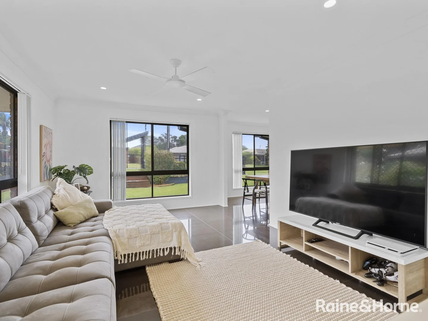 Additional image 3 of 45-47 Cane Street, Redland Bay QLD 4165