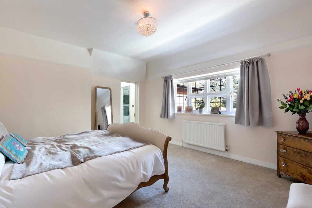Additional image 12 of 5 bed detached house for saleWestfield Road, Beaconsfield HP9