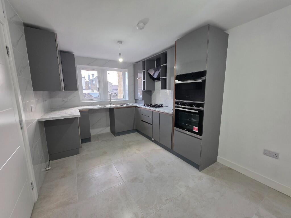 Additional image 3 of Rossefield Road, Bradford, West Yorkshire, BD9