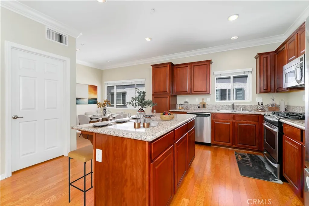 Additional image 11 of 9301 Shirley Avenue Unit 28, Northridge, CA 91324