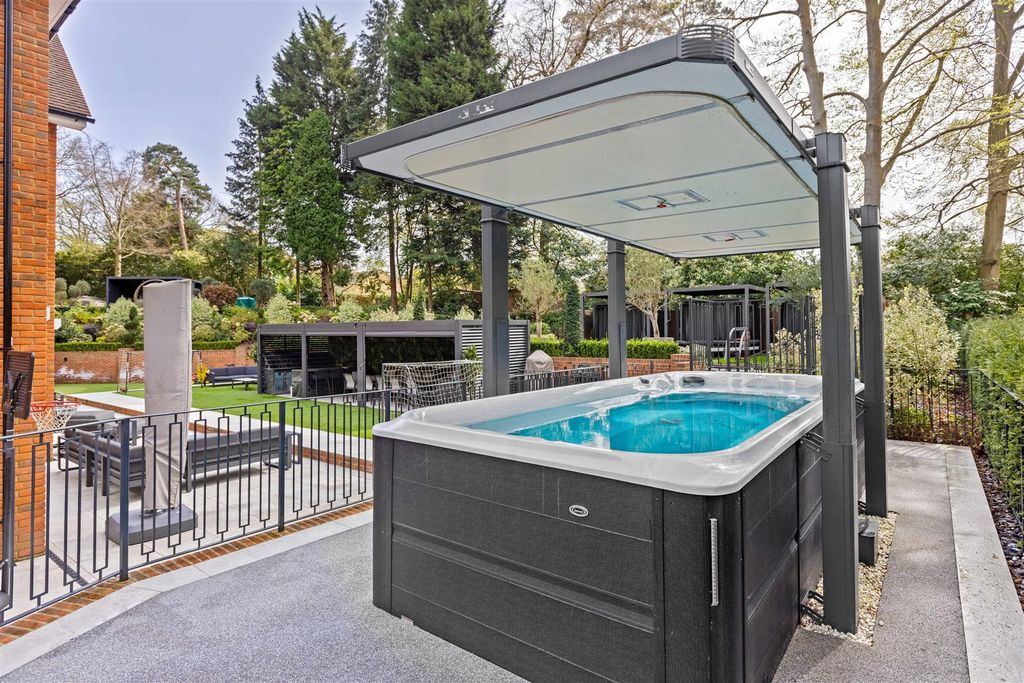 Additional image 33 of 6 bed detached house for saleBurleigh Lane, Ascot SL5