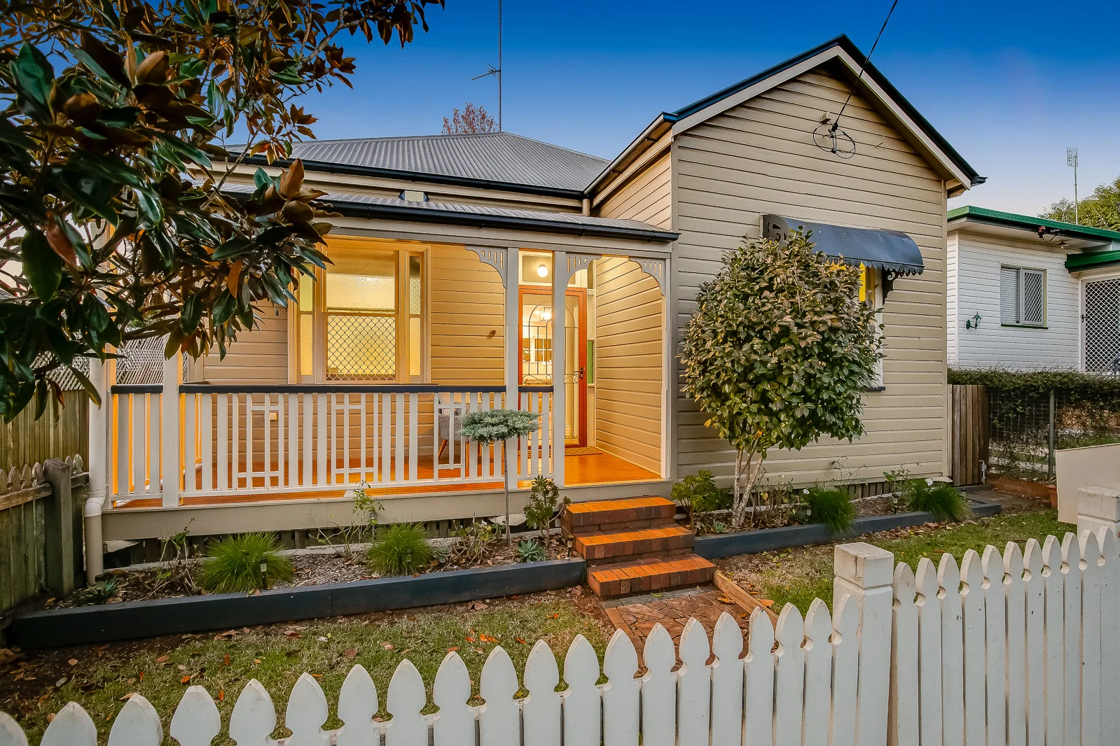 11 Burns St, East Toowoomba QLD 4350