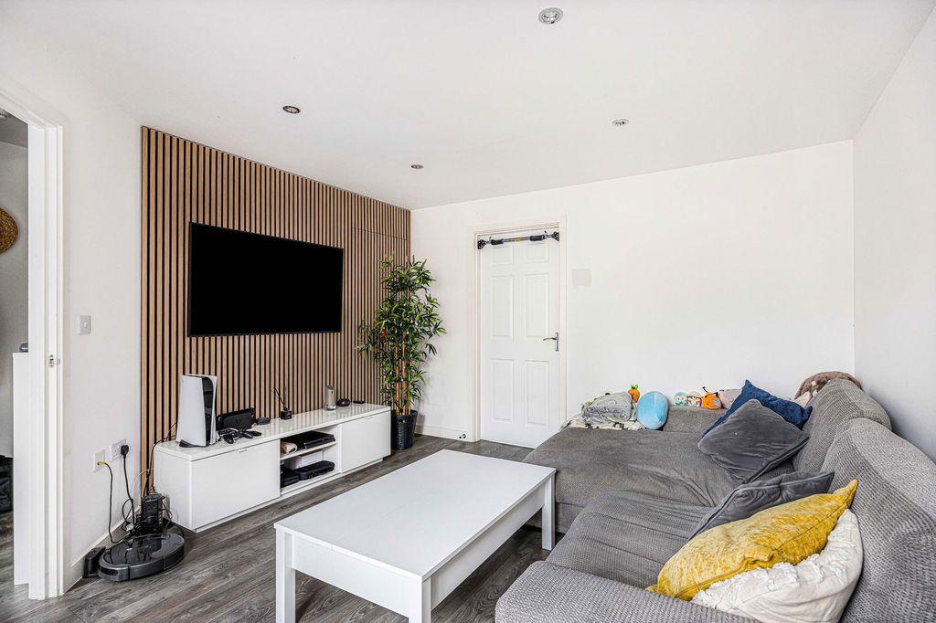 Additional image 2 of 3 bed end terrace house for saleFossebridge Place, Cheltenham GL52