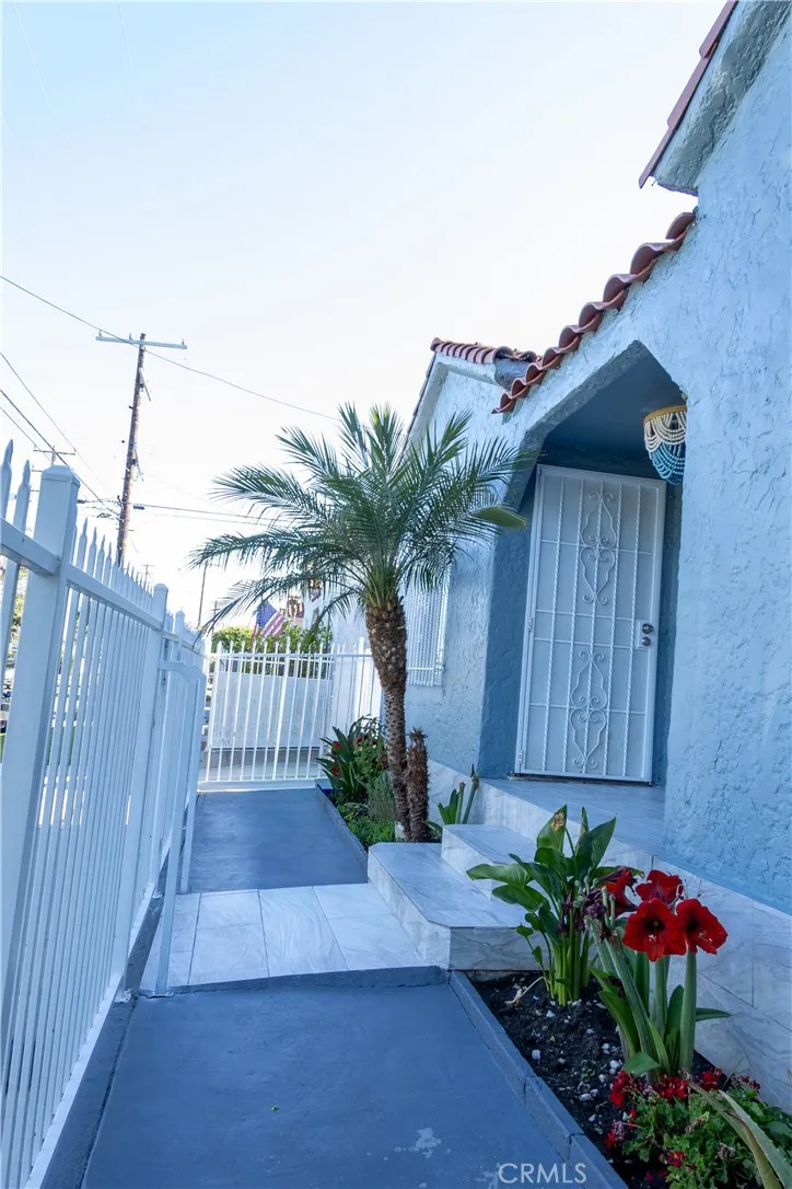 Additional image 40 of 8205 Stanford Ave, Los Angeles, CA 90001