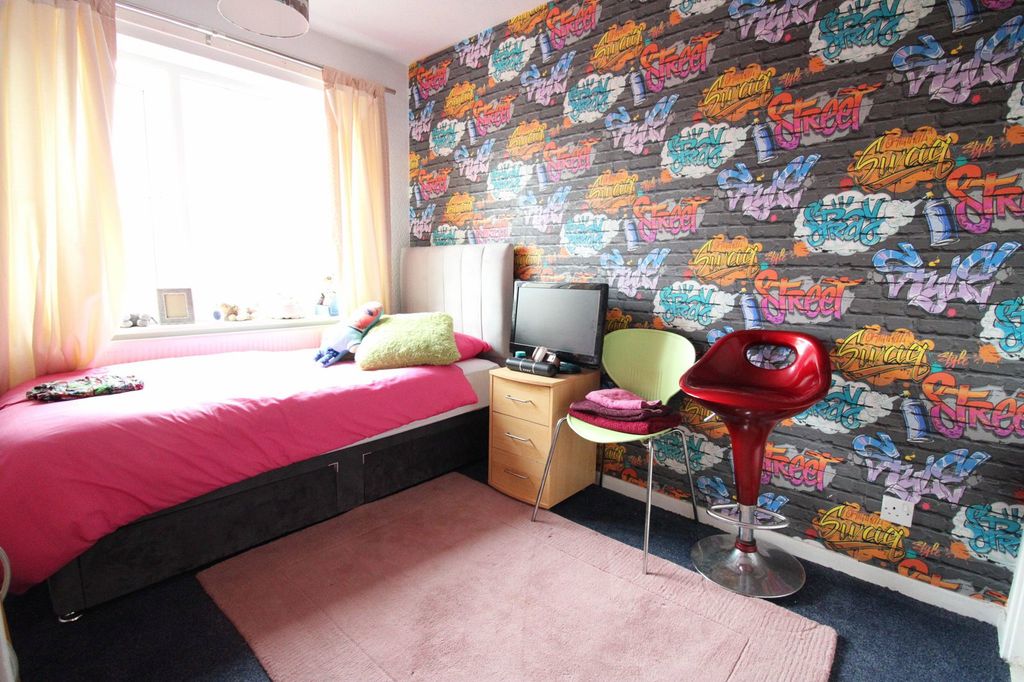 Additional image 6 of 2 bed flat for saleHindon Walk, Scunthorpe DN17