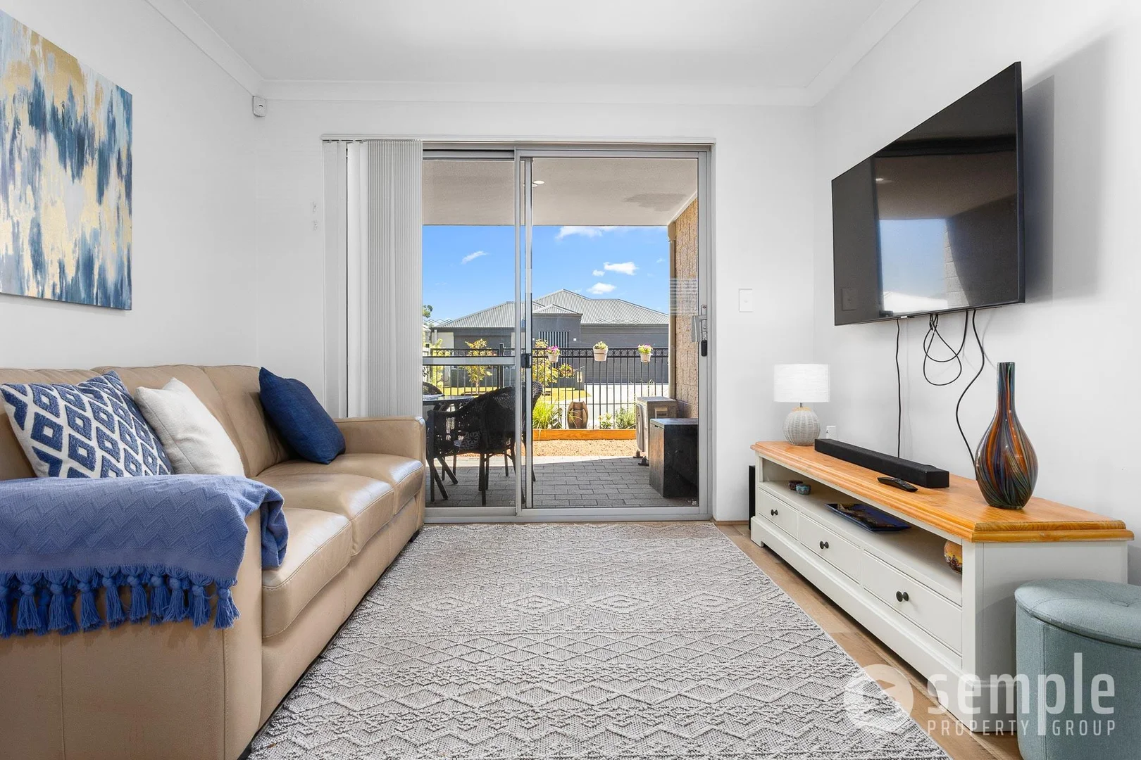 13/2 Delaronde Drive, Success WA 6164