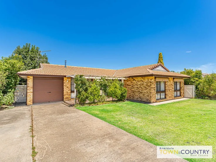 14 Newling Avenue, Armidale NSW 2350