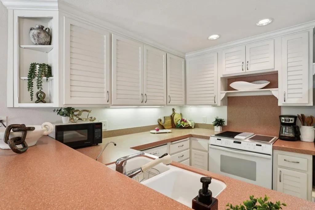 Additional image 89 of 7126 Marina Pacifica Drive N, Long Beach, CA 90803
