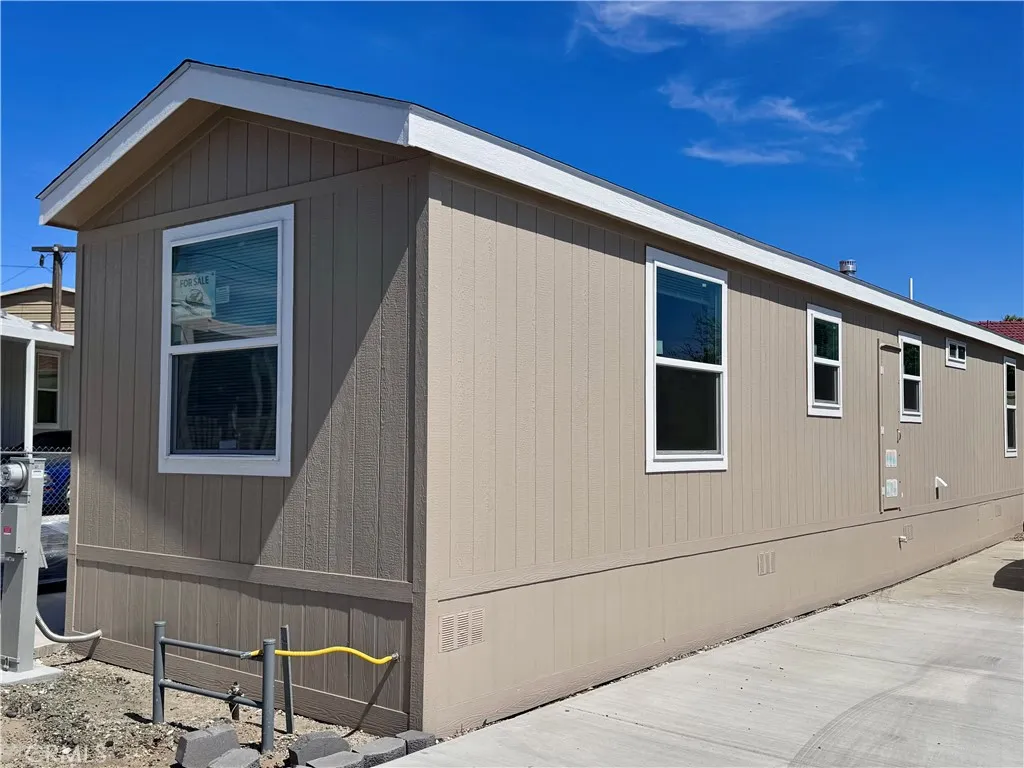 Additional image 18 of 17455 Marygold Avenue Unit 49, Bloomington, CA 92316