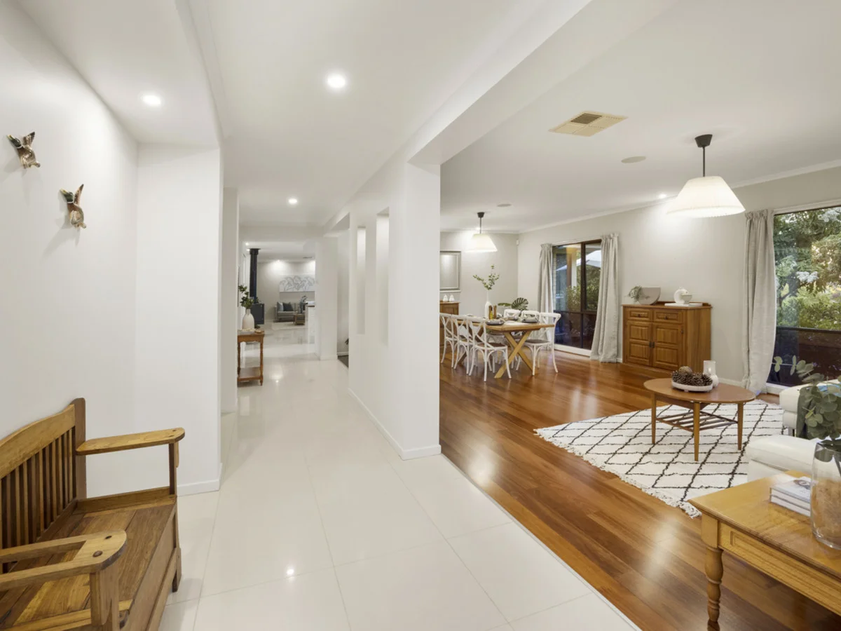 Additional image 3 of 25 Lauren Court, Table Top NSW 2640