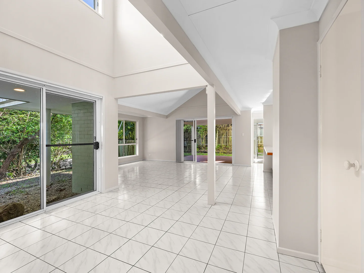 Additional image 7 of 2 Arabilia Cl, Chapel Hill QLD 4069