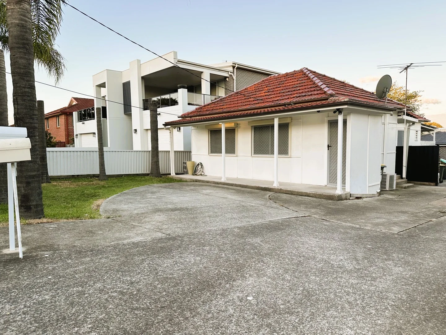 44 Wentworth St, Greenacre NSW 2190