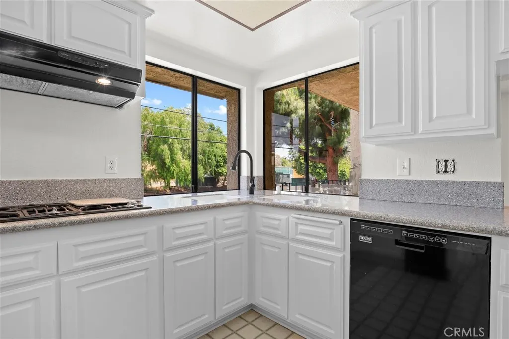 Additional image 57 of 2662 E 20th Street Unit 307, Signal Hill, CA 90755