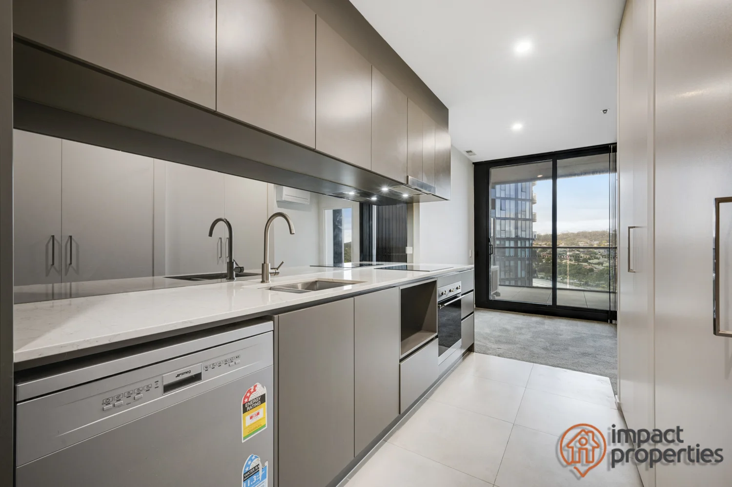 1311/3 Grazier lane, Belconnen ACT 2617