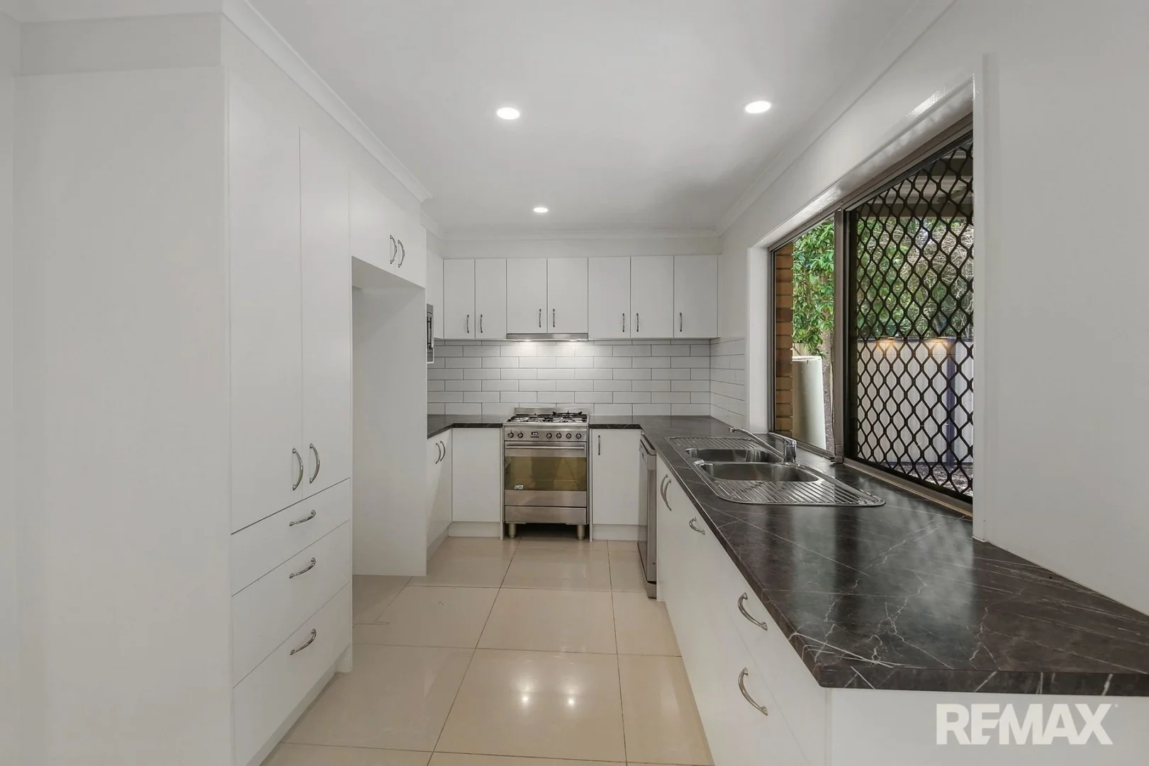 Additional image 2 of 2/114 Bundilla Boulevard, Mountain Creek QLD 4557
