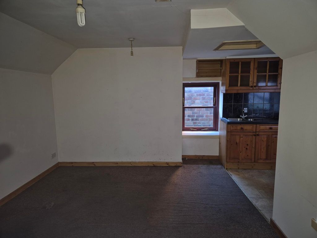 Additional image 5 of 4 bed maisonette for saleCommercial Street, Coupar Angus PH13