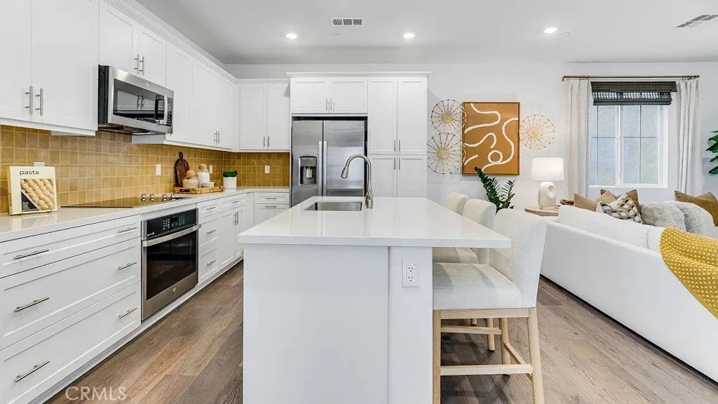 Additional image 4 of 1360 Thunderbolt Lane, Rialto, CA 92376