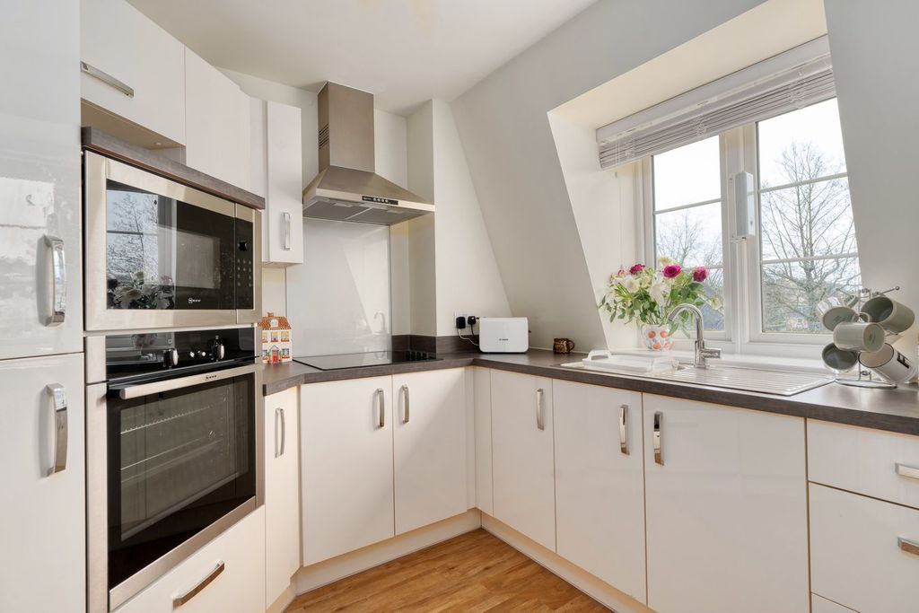 Additional image 3 of 1 bed flat for saleGloucester Road, Bath BA1